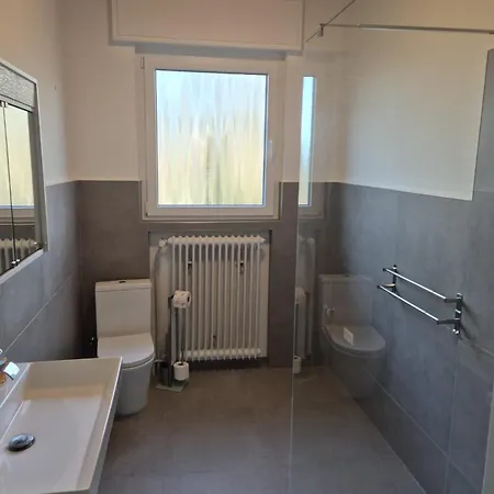 Wynajem Pokoi W Ruehle Hostel *